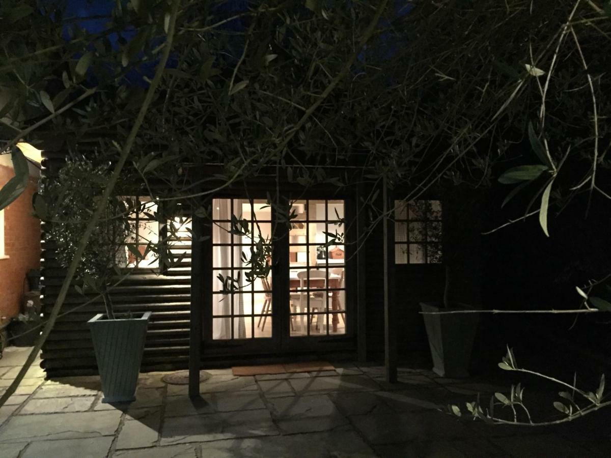 Stapehill Lodge B&B Hampreston Luaran gambar