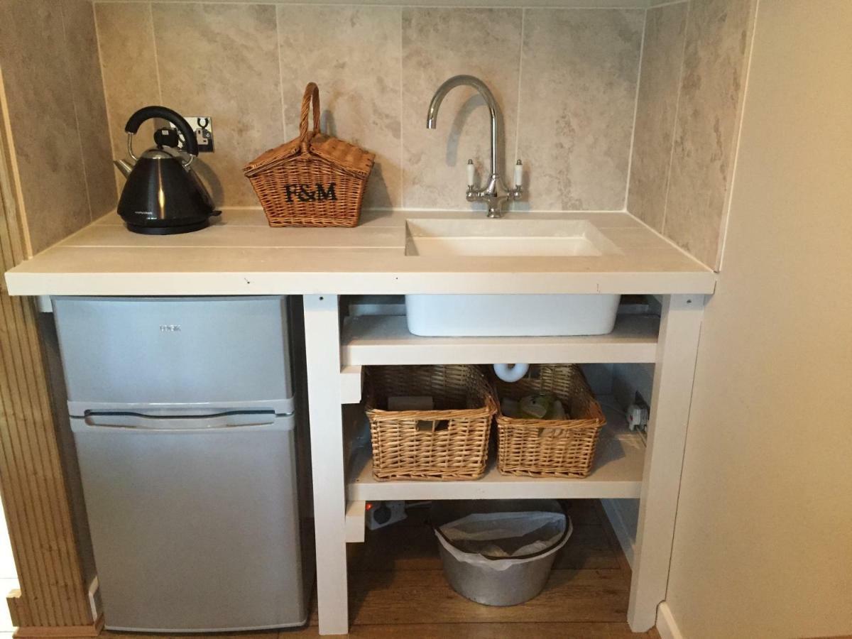 Stapehill Lodge B&B Hampreston Luaran gambar