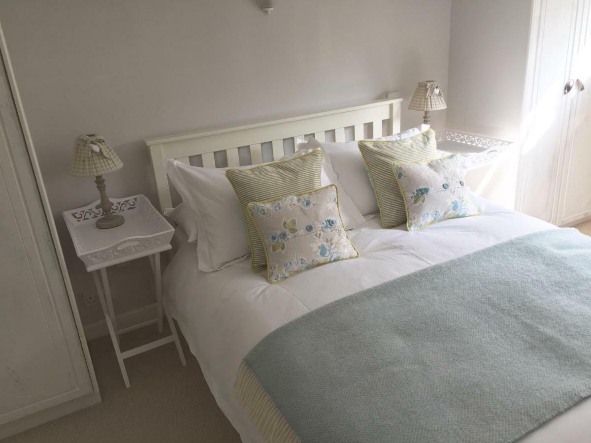 Stapehill Lodge B&B Hampreston Luaran gambar