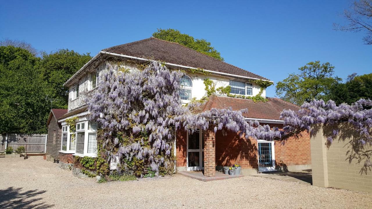 Stapehill Lodge B&B Hampreston Luaran gambar