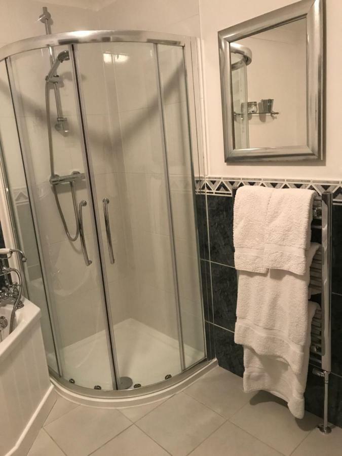 Stapehill Lodge B&B Hampreston Luaran gambar