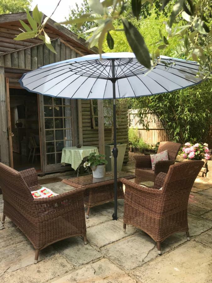 Stapehill Lodge B&B Hampreston Luaran gambar